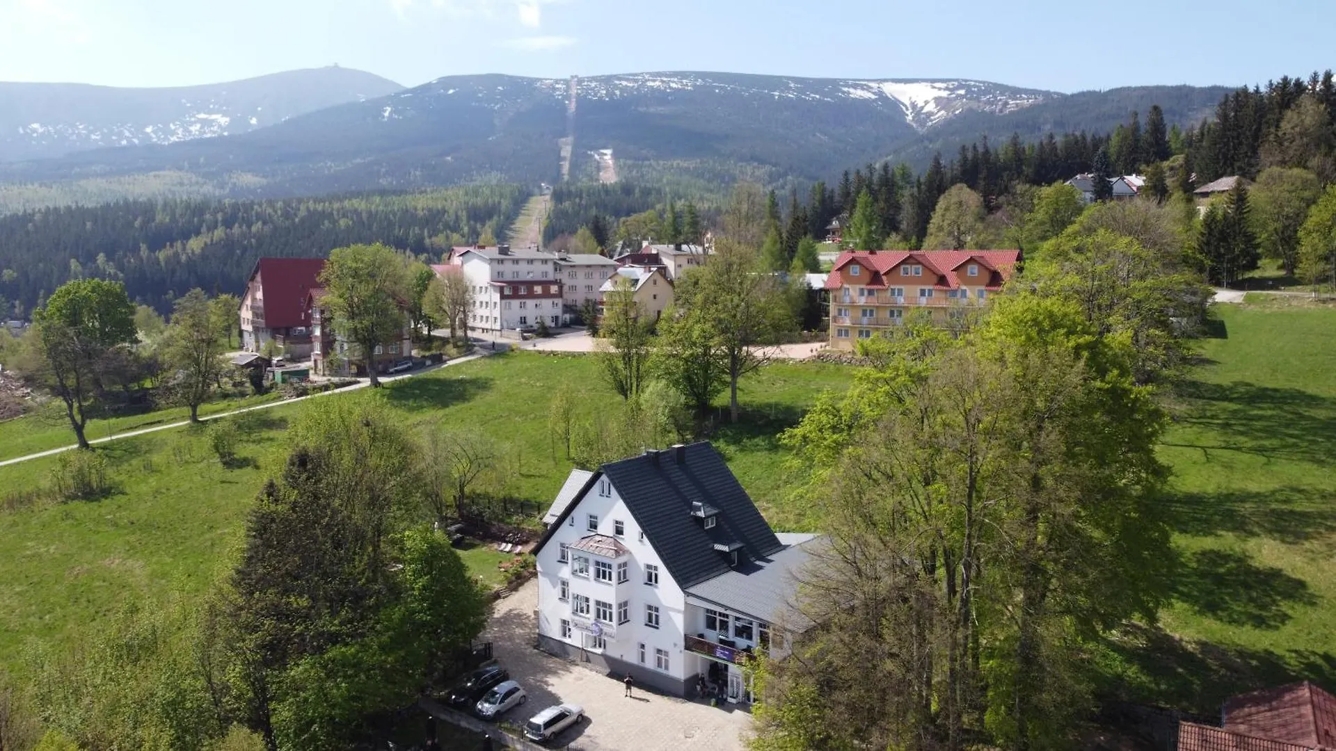 Bed & Breakfast Lawendowy Dworek Karpacz